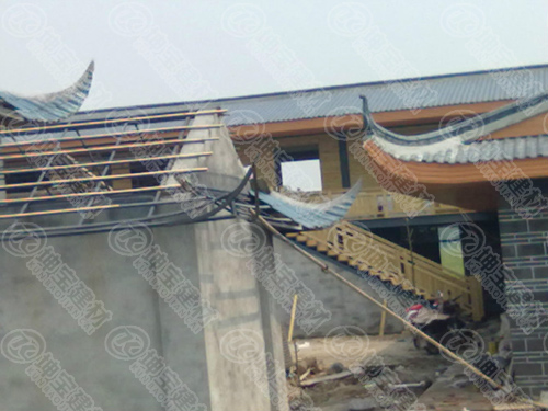 合成樹脂瓦可以彎折造型嗎？