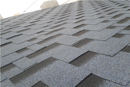 瀝青瓦的使用年限是多久？有哪些注意事項(xiàng)？