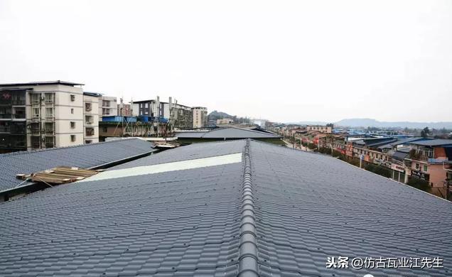 鐵瓦換成了樹脂瓦，龍泉驛區(qū)這些屋面有了大變樣！龍泉人的大機(jī)遇