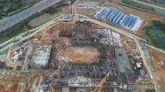 彩鋼瓦已經被樹脂瓦所取代，龍泉驛區(qū)的這些屋頂已經發(fā)生了很大的